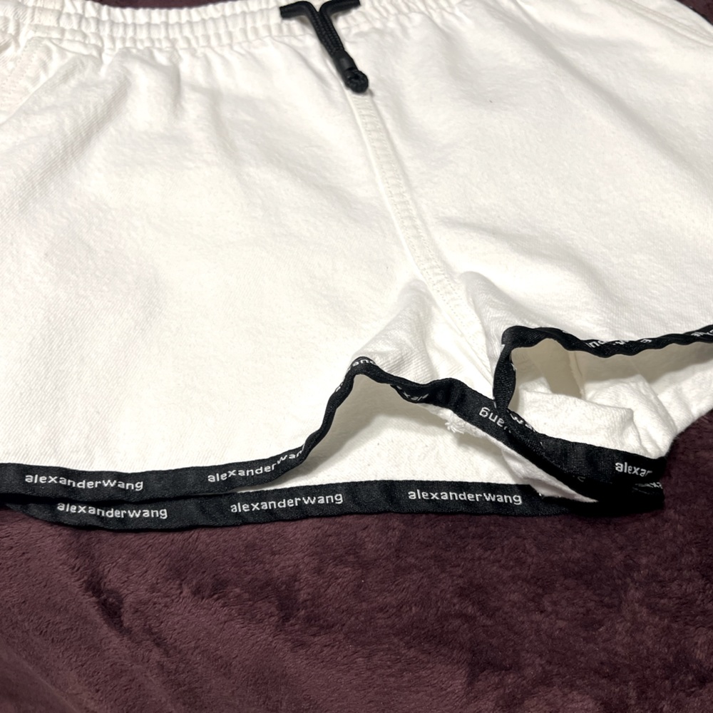 Alexander Wang
logo trim track shorts